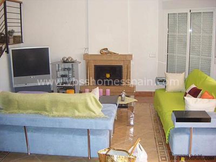 Large, fully furnished 200m2 , 2 storey, detached 3 bed 2.. - 10