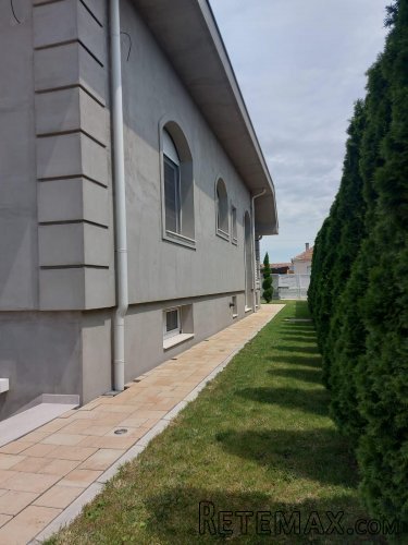 Nova LUX kuca,centar Indjije,top lokacija - 11