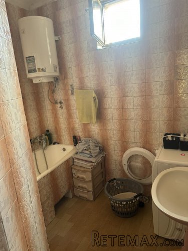 Prodajem kucu u Novim Karlovcima - 11