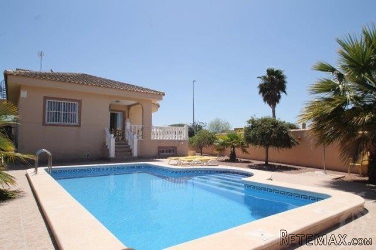 This super luxury detached villa on the south-west with 3.. - 2
