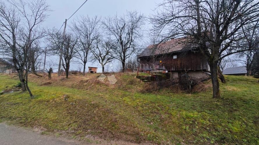 Građevinsko zemljište u centru Generalskog Stola - mirna lok - 3
