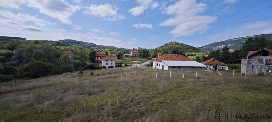 Prodajem poslovno-stambeni objekat - 13