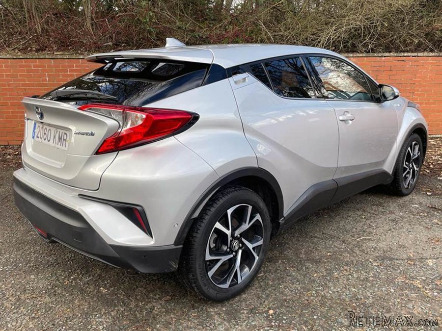 Toyota CH-R Hybrid - 4