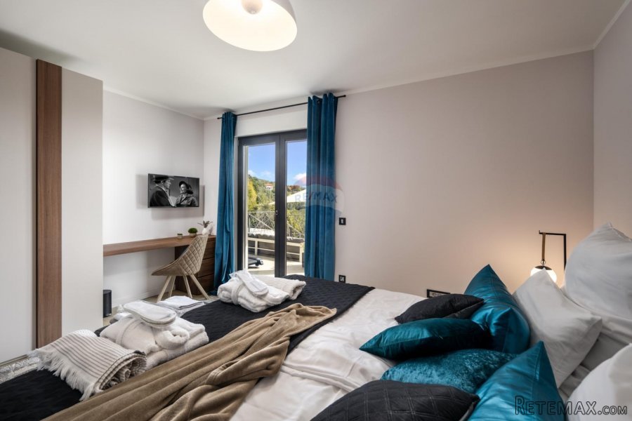 Opatija, Ičići, samostojeća kuća s bazenom, površine 163 m2 - 5