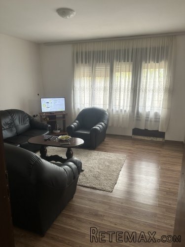 Prodajem kucu u Novim Karlovcima - 15