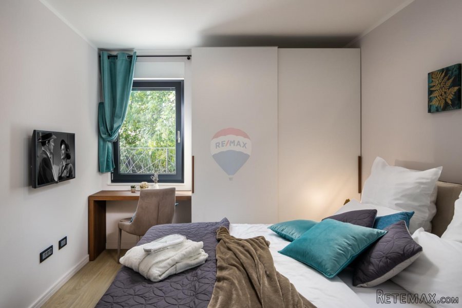 Opatija, Ičići, samostojeća kuća s bazenom, površine 163 m2 - 6