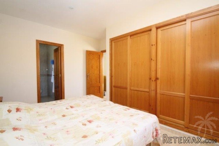 This super luxury detached villa on the south-west with 3.. - 6