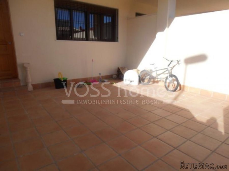 A bargain, well presented, 3 bed, 2 bath triplex 2 storey.. - 17