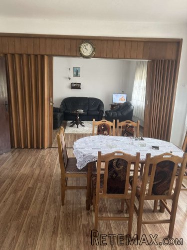 Prodajem kucu u Novim Karlovcima - 17