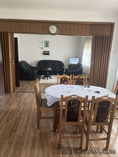Prodajem kucu u Novim Karlovcima - 18