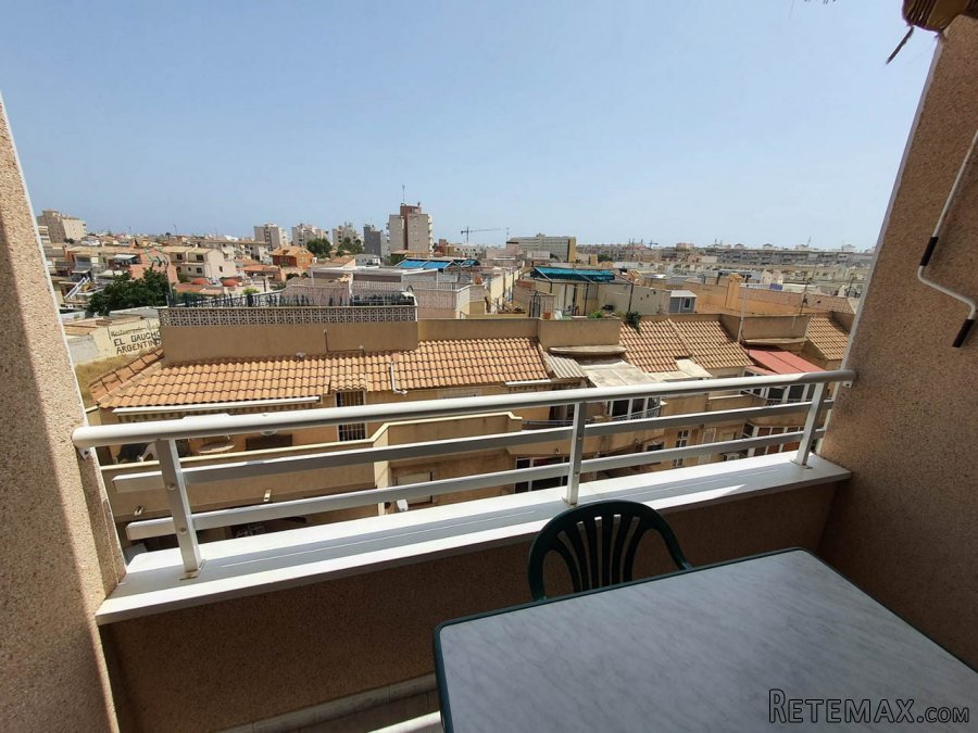 Bonito apartamento de 2 dormitorios y 1 baño, ascensor.. - 2