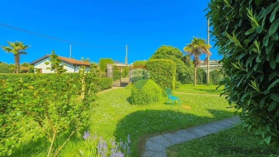 Istra, Umag - samostojeća kuća s 3 stana, 200 m od mora - 2