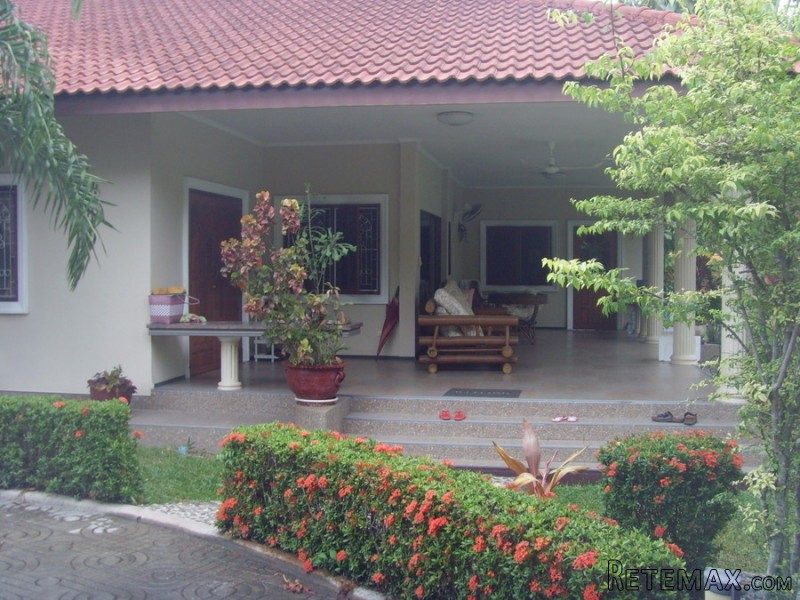 Resort style estate on 4.000 m2 at top.. - 2
