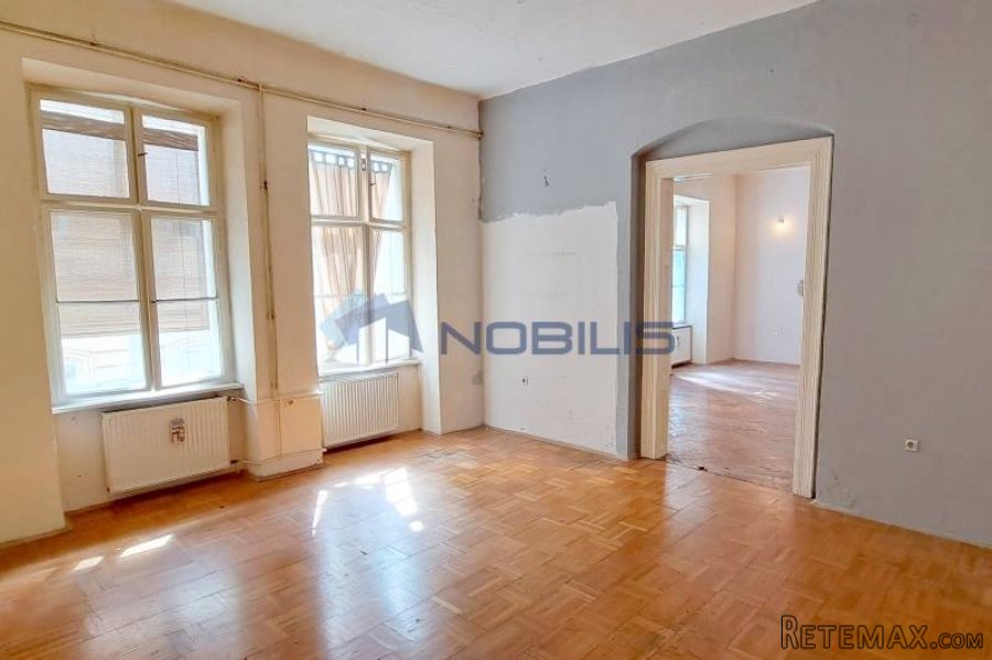 Zagreb - centar, Tomićeva, 5s stan 157 m2 s parkingom
