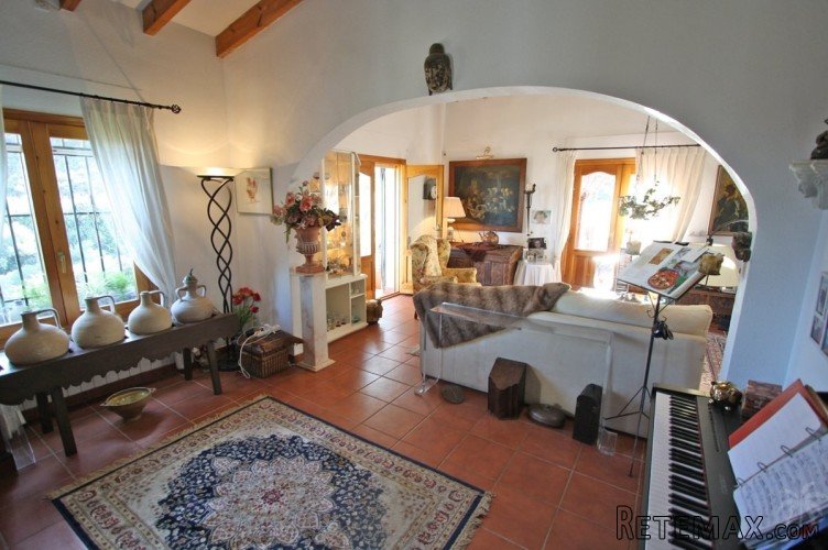 Well priced villa for sale with views to the mountain and.. - 6