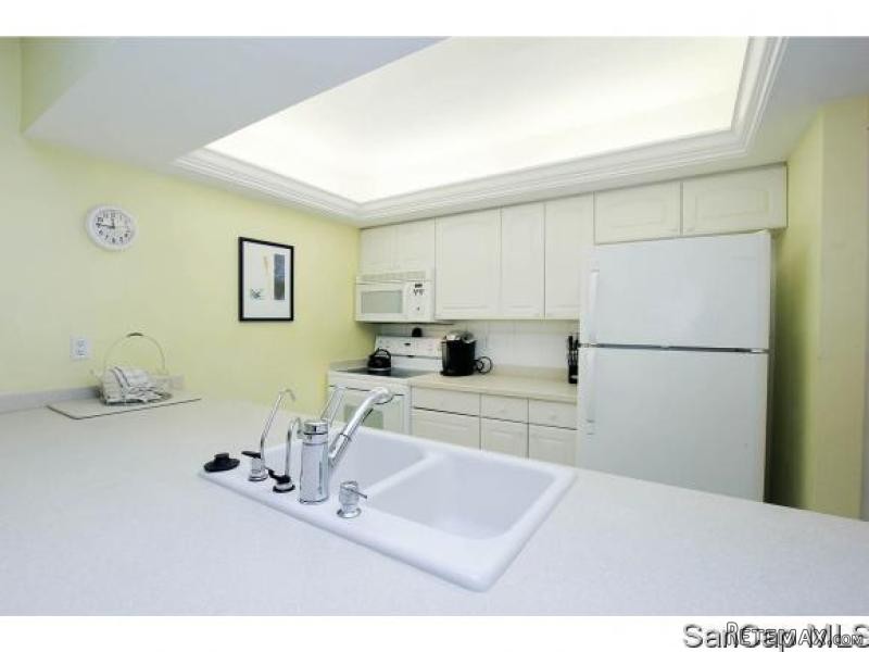 2 bedroom Condominium For Sale:..