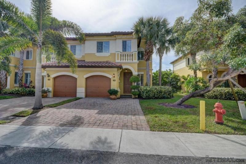2000 Murano Bay Dr, Boynton Beach, FL -..