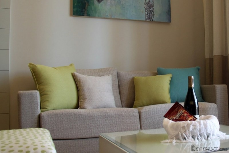 One Bedroom Studio Suite Apartment at..