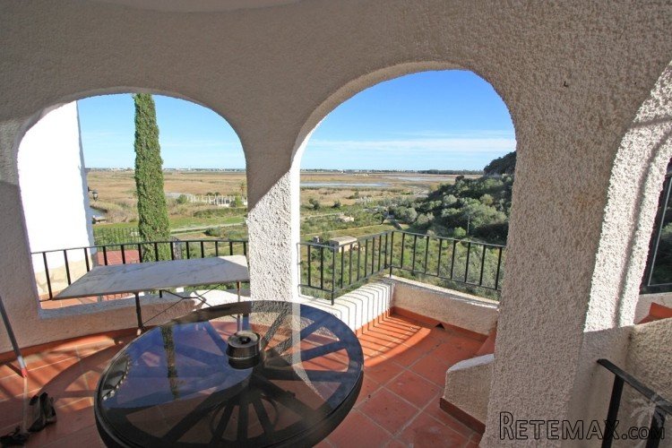 Well priced villa for sale with views to the mountain and.. - 8