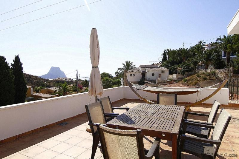 4 Bedrooms - Villa - Alicante - For Sale