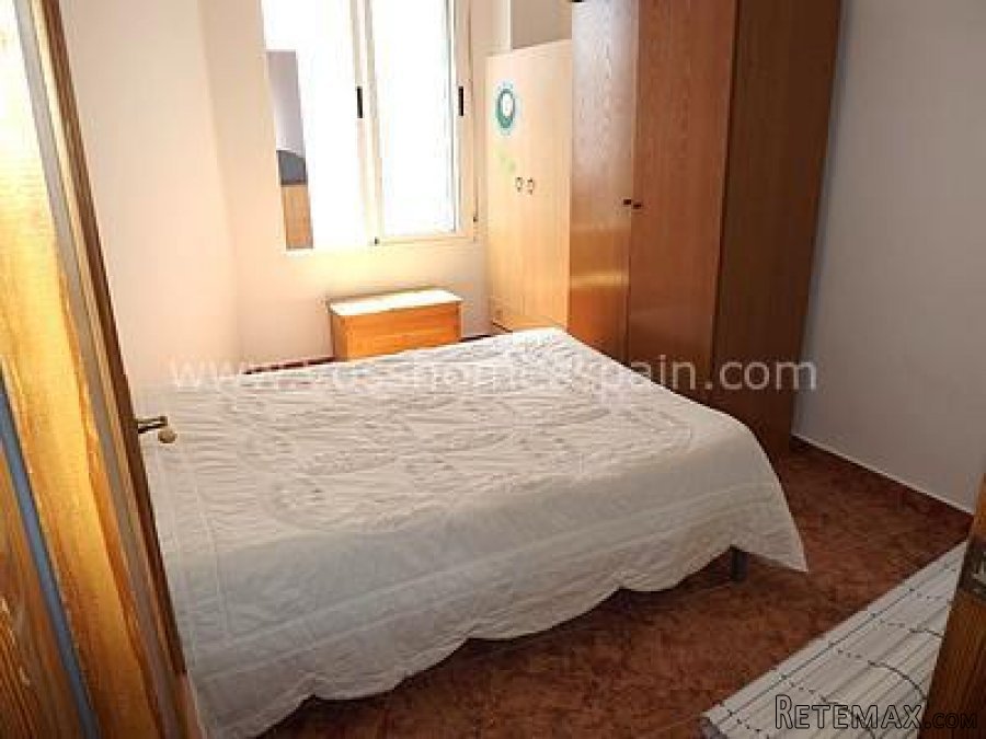 Large 4 bedroom, 2 bathroom, semi detached village house.. - 10