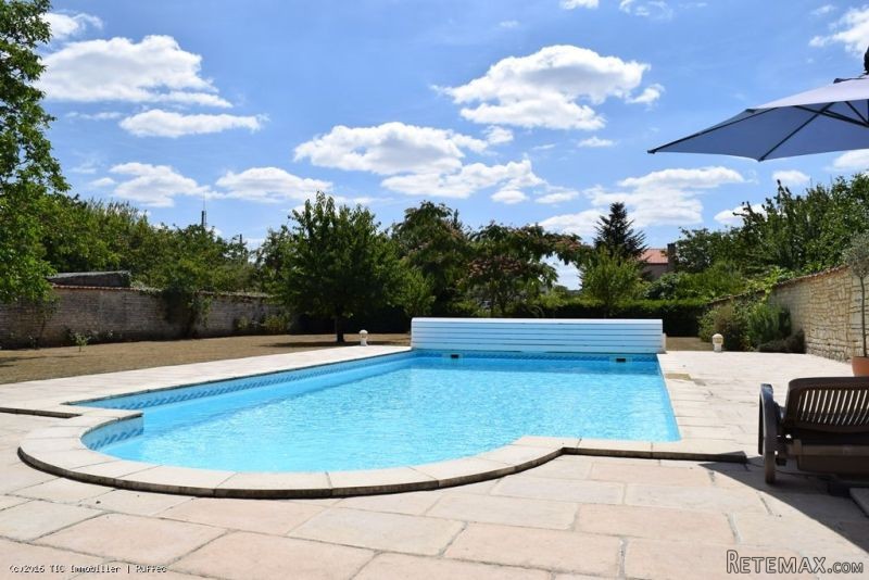 Large 7 Bedroom Town House Within A.. - 2