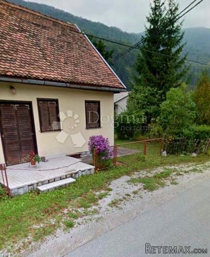 Obnovljena autohtona kuća u Vrelu, Jasenak - 2