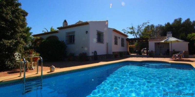 3 Bedroom 2 Bathroom Villa in Javea.