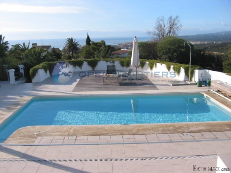 Torreguadiaro Villa With Sea Views
