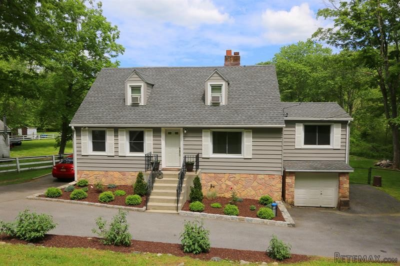 3 bedroom House For Sale: 516 Sprout..