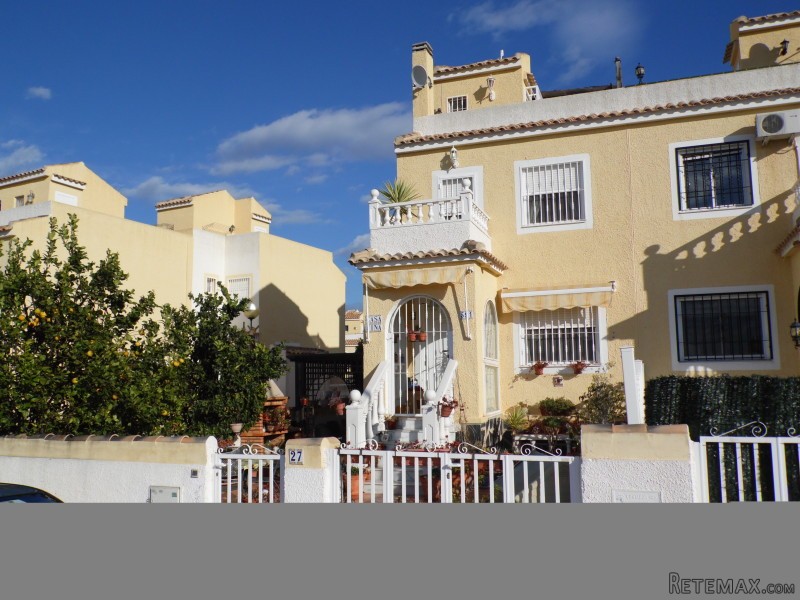 3 Bedrooms - Property - Alicante - For..