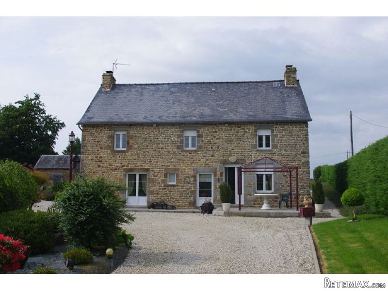 Pretty Country House with Outbuildings