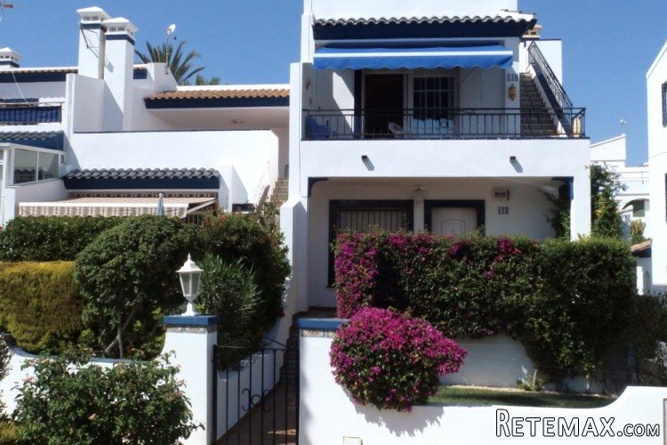 LolaBungalow Property Type:&nbsp; 2 Bedrooms, 1..