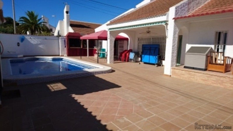 3 Bedrooms - Villa - Alicante - For Sale