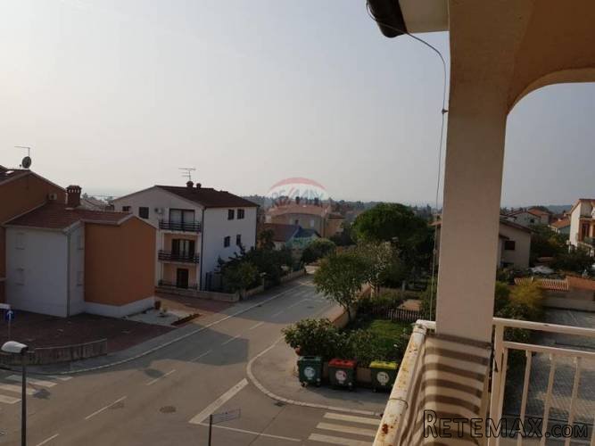 KOMFORNI TROSOBNI STAN U NOVIGRADU 600 METARA OD PLAŽE - 3