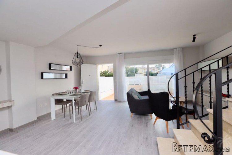 New development located only 500m from the sandy beaches of.. - 3