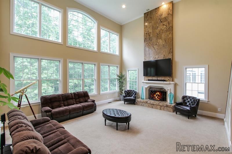 4 bedroom House For Sale: 9 Sassinoro.. - 2