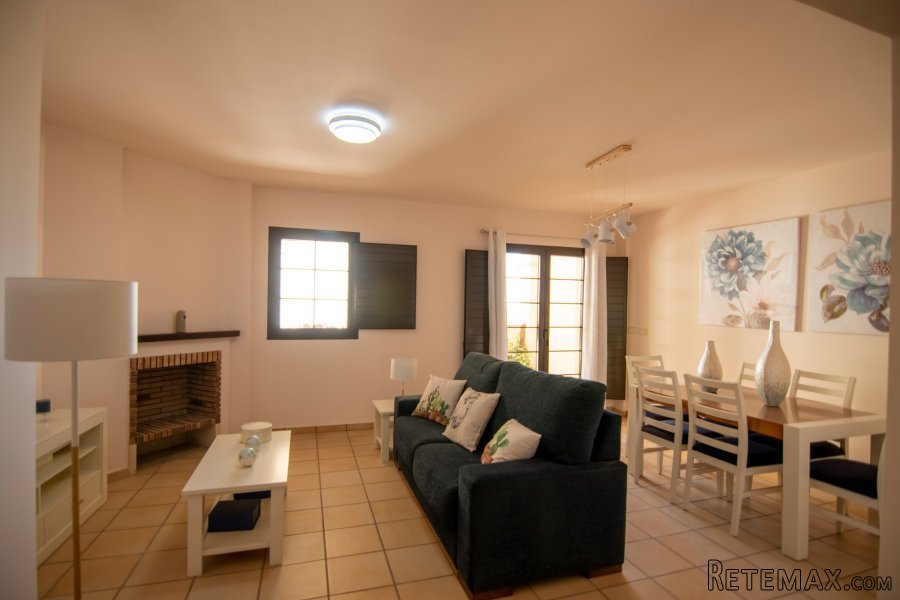 Esta villa totalmente amueblada!Precio villas sin mueble:2.. - 4