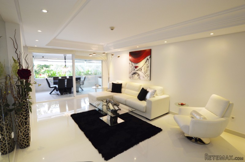Luxury Beachfront Apartment - 2