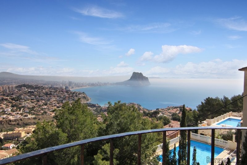 Superb villa with magnificent sea views