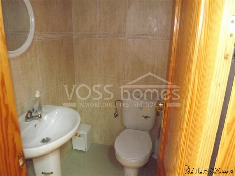 Large comercial unit of 132m2 with a bathroom currently.. - 5