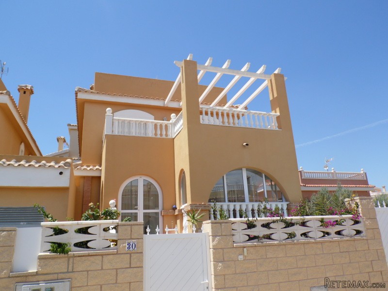 3 Bedrooms - Villa - Alicante - For Sale - 2