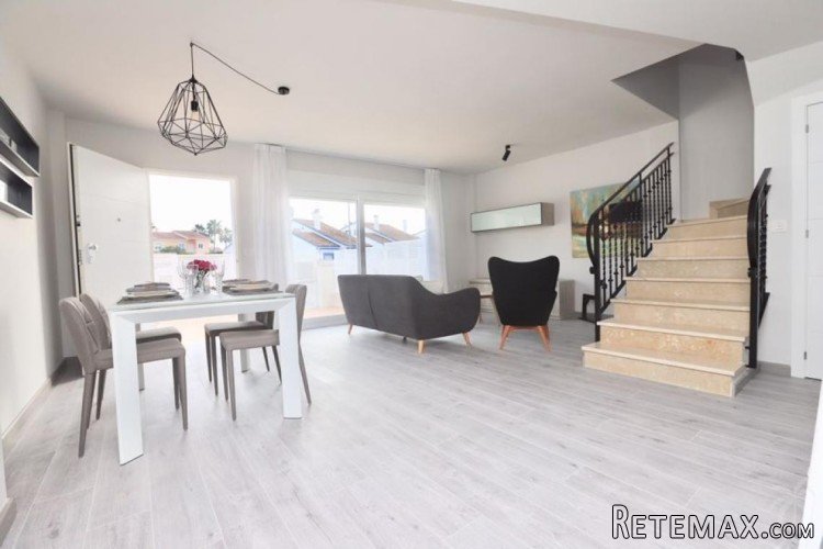 New development located only 500m from the sandy beaches of.. - 7