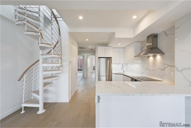 3 Bedrooms - Condo - New York State -.. - 2