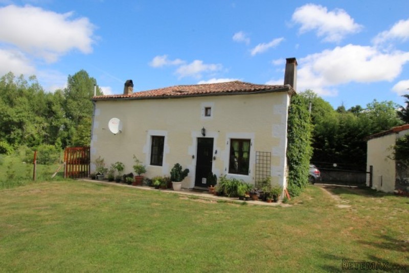 Farmhouse With 8 Hectares Of Land And..