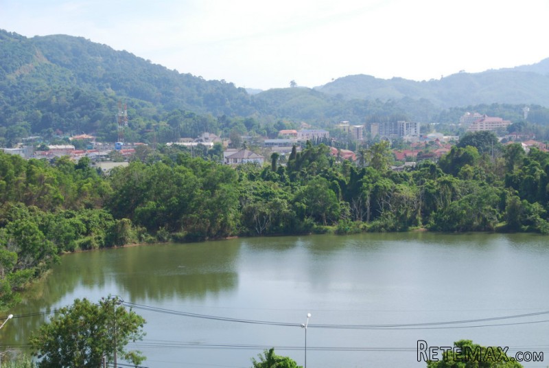 Attractive 2 -Bedroom Condominium in..