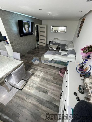 Zagreb, Sesvete ( Centar) 72m2