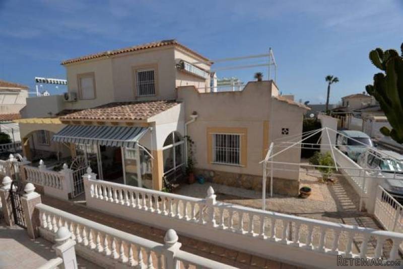 3 Bedroom 1 Bathroom Villa In Playa..