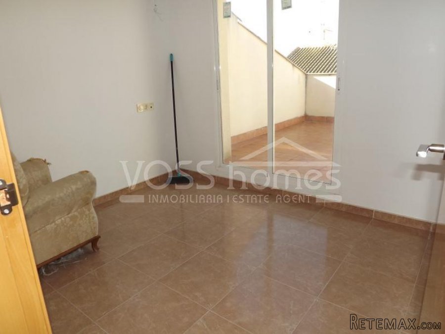 Spacious, 126m2, 3rd floor apartment with lift, in.. - 2