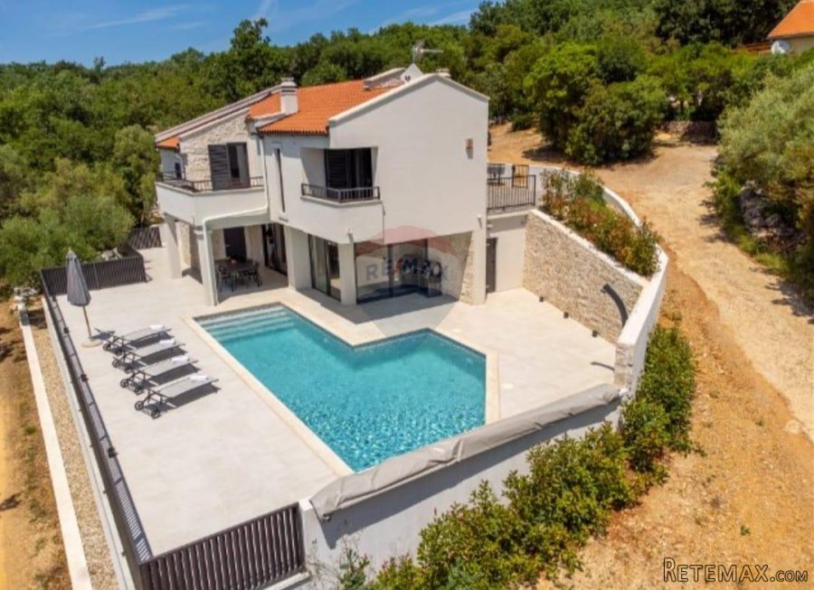 KRK-Villa s bazenom-160m2-500m od mora - 3